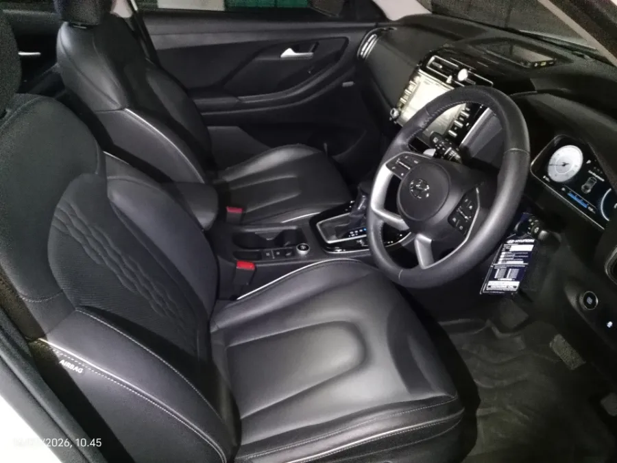 Foto Mobil Bekas Kabin Depan Hyundai Creta 1.5 Prime tahun 2023