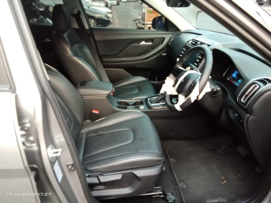Foto Mobil Bekas Kabin Depan Hyundai Creta 1.5 Prime tahun 2023