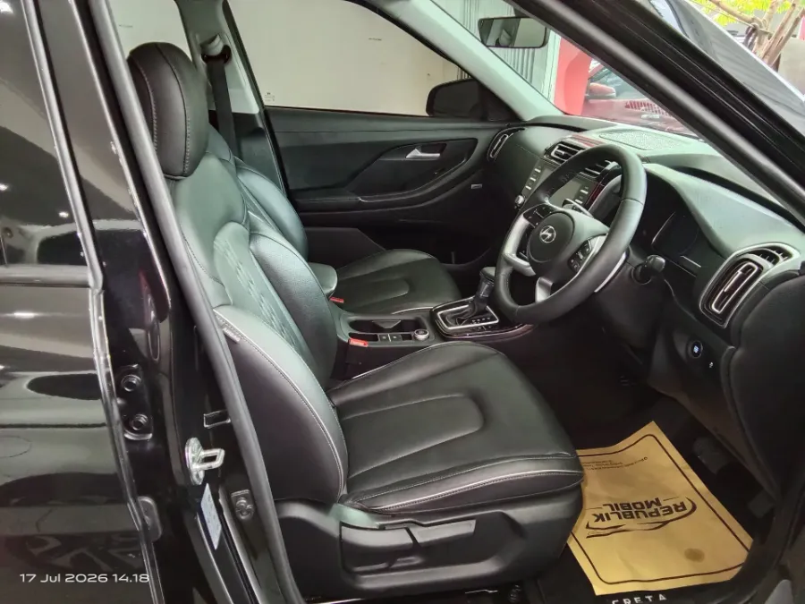 Foto Mobil Bekas Kabin Depan Hyundai Creta 1.5 Prime tahun 2023