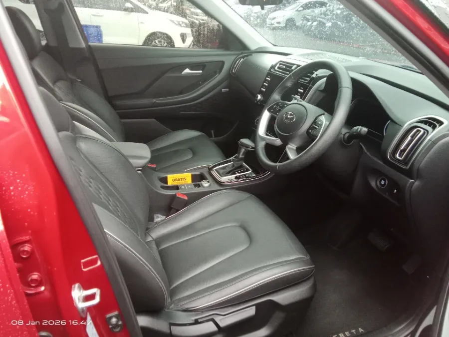 Foto Mobil Bekas Kabin Depan Hyundai Creta 1.5 Prime tahun 2023