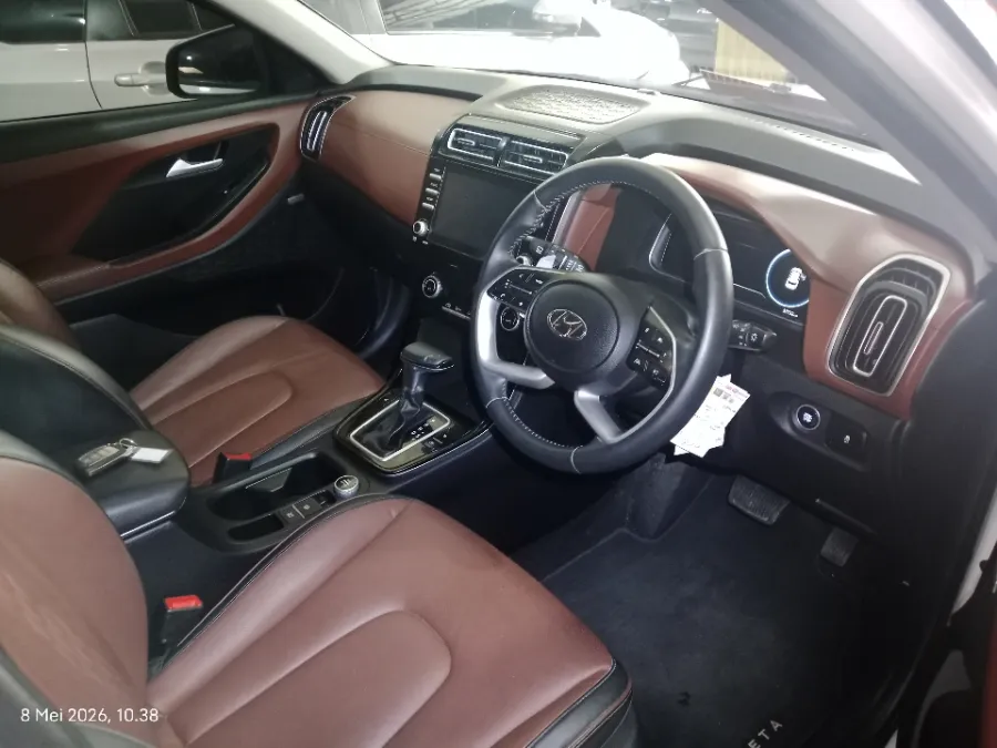 Foto Mobil Bekas Kabin Depan Hyundai Creta 1.5 Prime tahun 2023