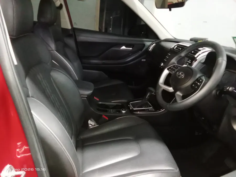 Foto Mobil Bekas Kabin Depan Hyundai Creta 1.5 Prime tahun 2023