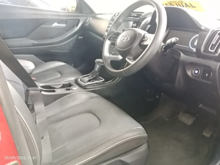 Foto Mobil Bekas Kabin Depan Hyundai Creta 1.5 Prime tahun 2023