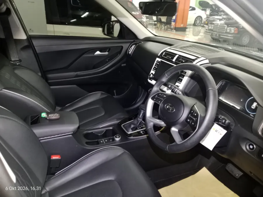 Foto Mobil Bekas Kabin Depan Hyundai Creta 1.5 Prime tahun 2023