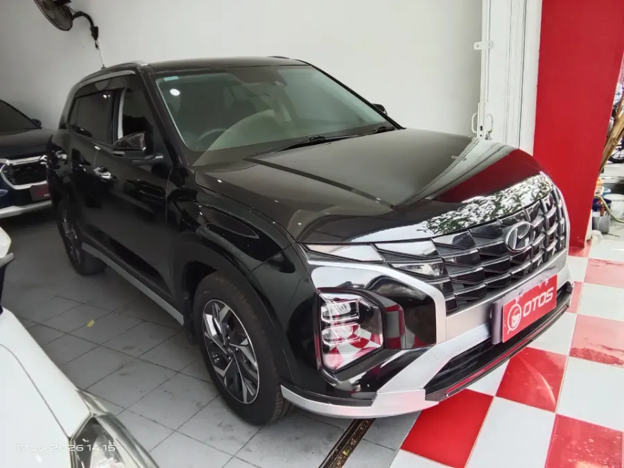 Foto Mobil Bekas Kanan Depan Hyundai Creta 1.5 Prime tahun 2023