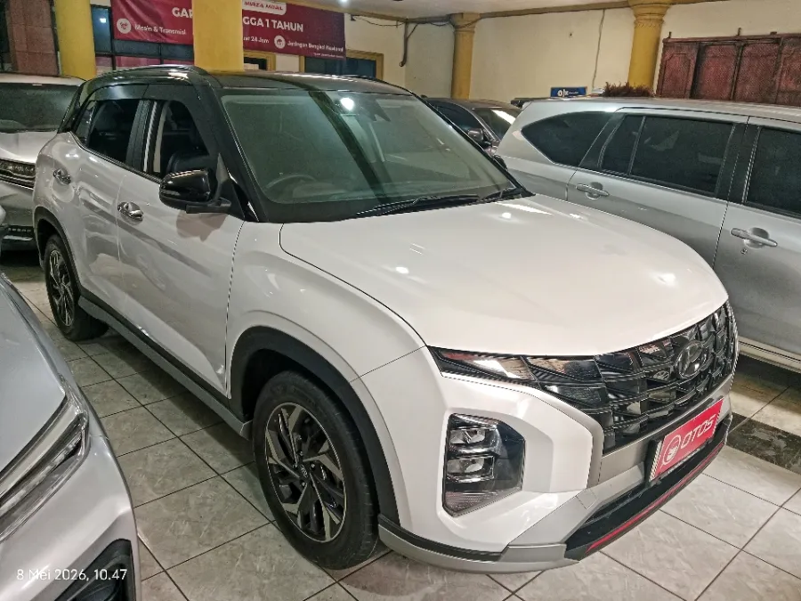 Foto Mobil Bekas Kanan Depan Hyundai Creta 1.5 Prime tahun 2023