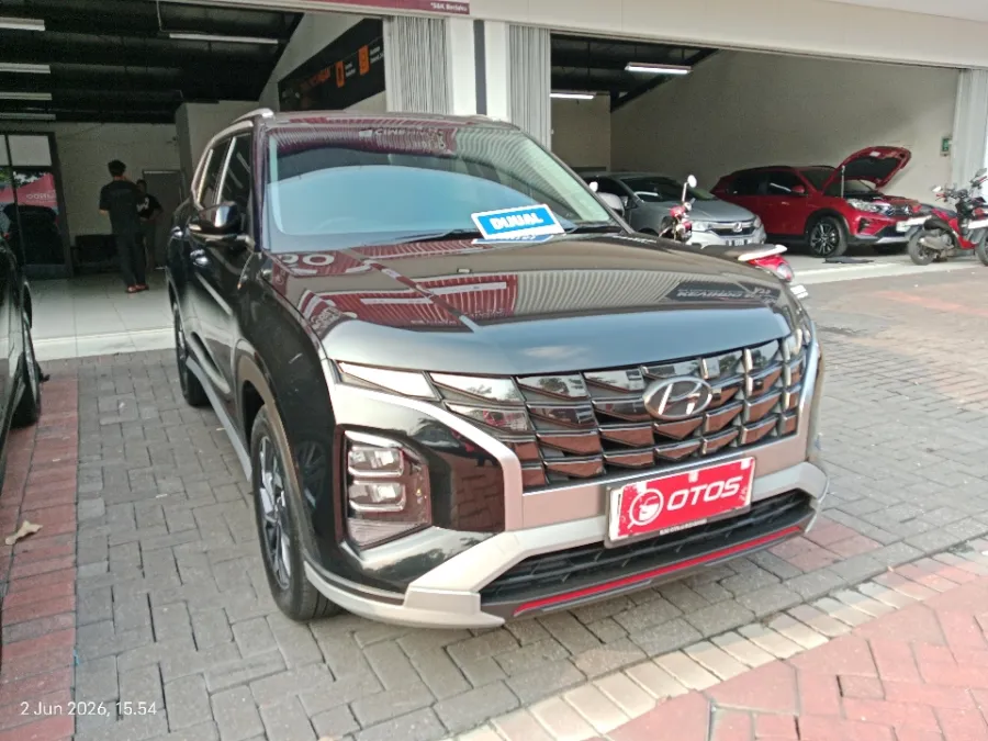 Foto Mobil Bekas Kanan Depan Hyundai Creta 1.5 Prime tahun 2023