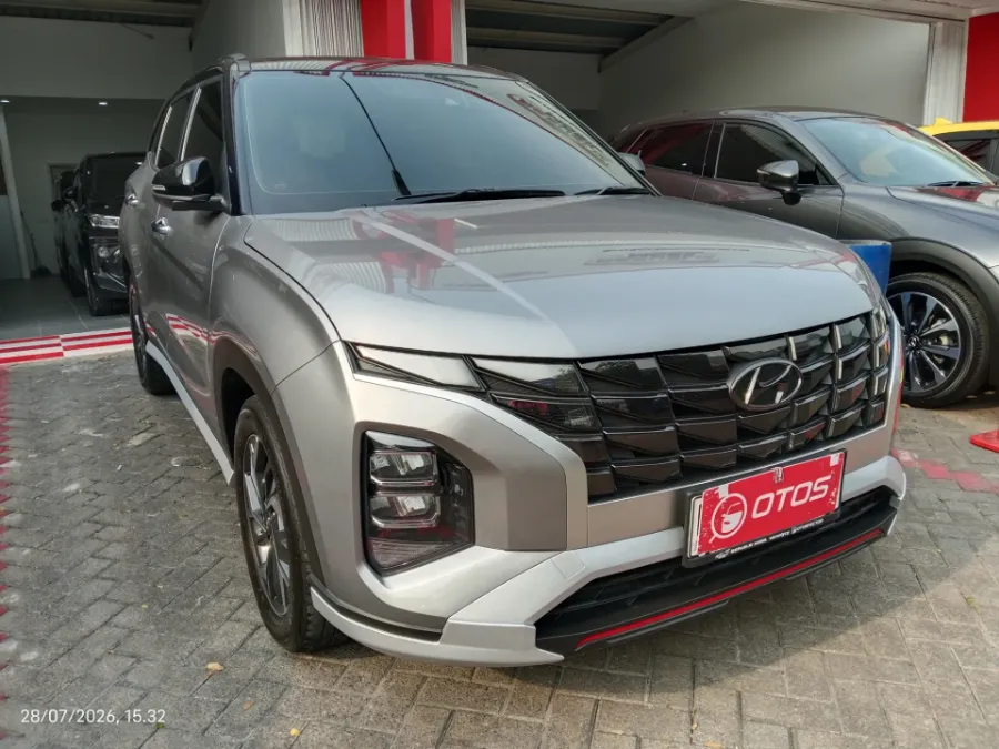 Foto Mobil Bekas Kanan Depan Hyundai Creta 1.5 Prime tahun 2023
