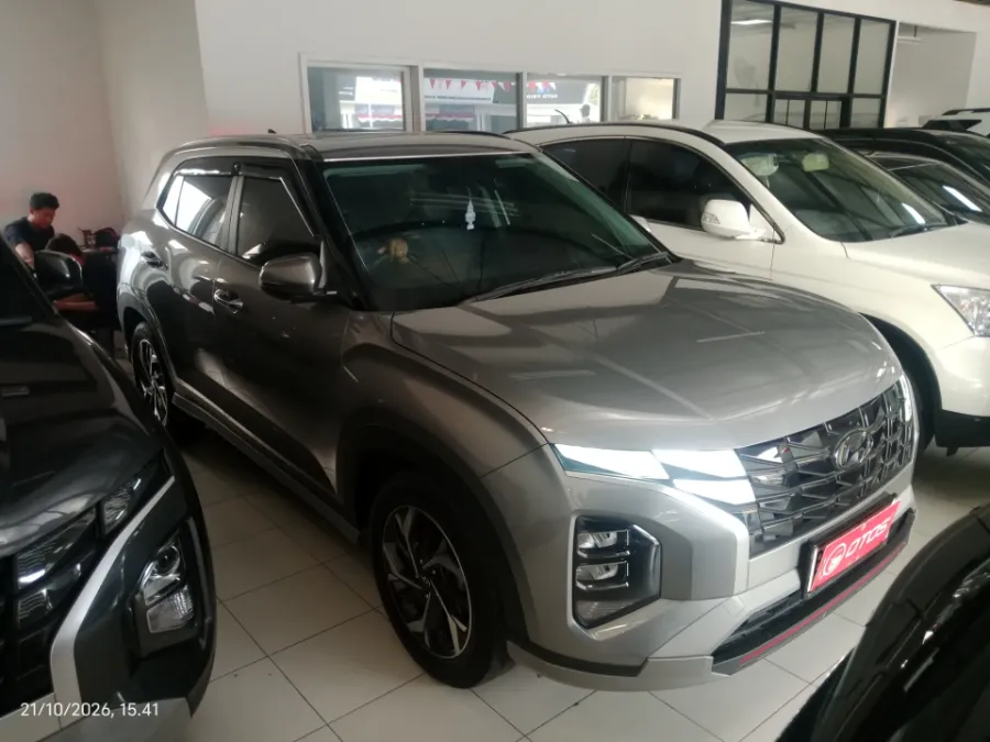 Foto Mobil Bekas Kanan Depan Hyundai Creta 1.5 Prime tahun 2023