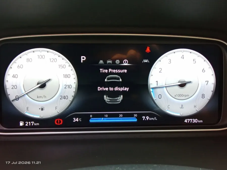 Foto Mobil Bekas Odometer Hyundai Creta 1.5 Prime tahun 2023