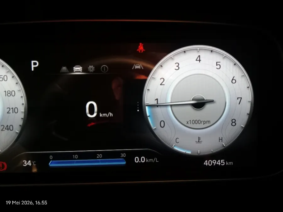 Foto Mobil Bekas Odometer Hyundai Creta 1.5 Prime tahun 2023