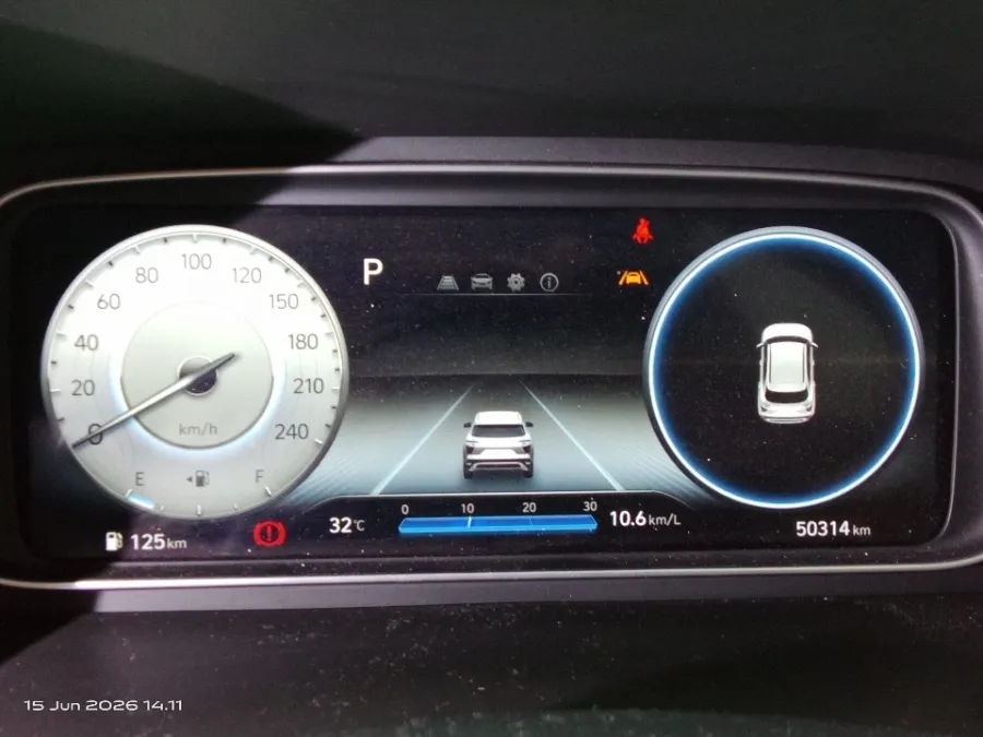 Foto Mobil Bekas Odometer Hyundai Creta 1.5 Prime tahun 2023