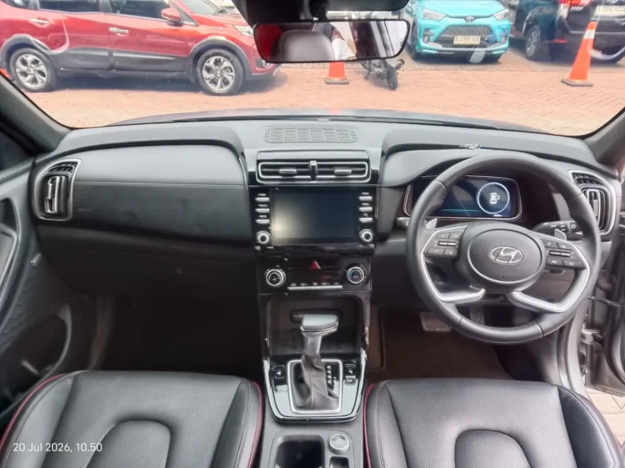 Foto Mobil Bekas Dashboard Hyundai Creta 1.5 Prime tahun 2024