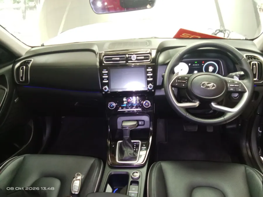 Foto Mobil Bekas Dashboard Hyundai Creta 1.5 Prime tahun 2024