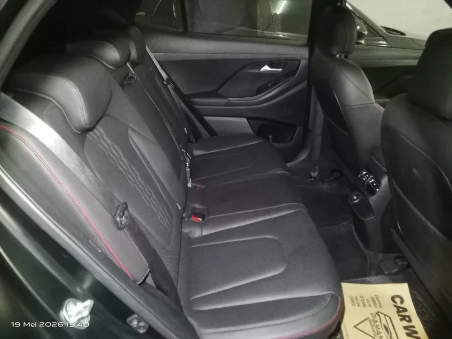 Foto Mobil Bekas Kabin Belakang Hyundai Creta 1.5 Prime tahun 2024