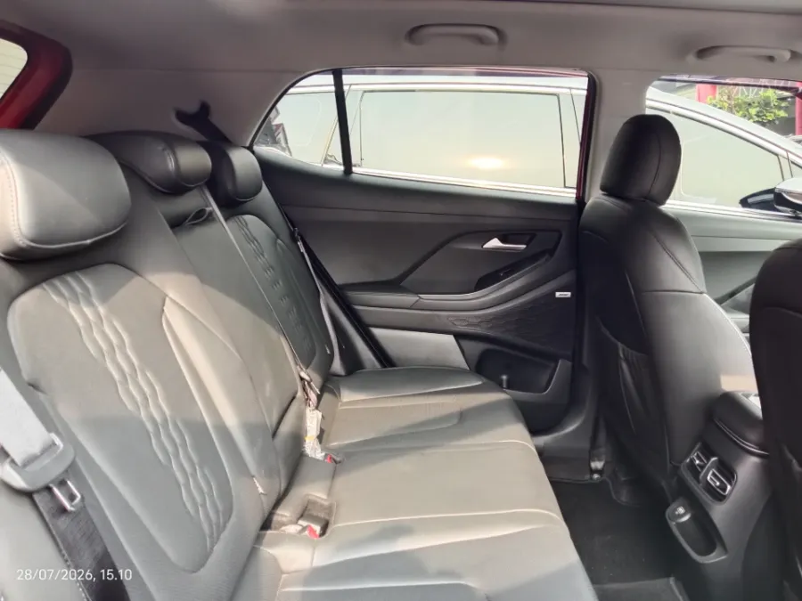 Foto Mobil Bekas Kabin Belakang Hyundai Creta 1.5 Prime tahun 2024