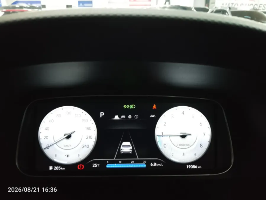 Foto Mobil Bekas Odometer Hyundai Creta 1.5 Prime tahun 2024