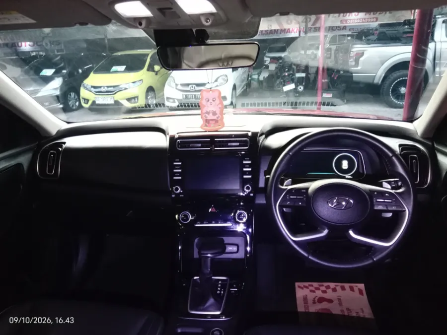Foto Mobil Bekas Dashboard Hyundai Creta 1.5 Prime Two Tone tahun 2022