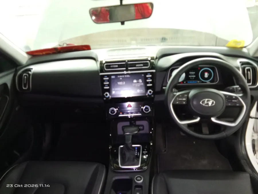 Foto Mobil Bekas Dashboard Hyundai Creta 1.5 Style tahun 2022