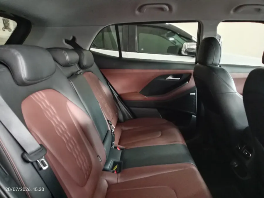 Foto Mobil Bekas Kabin Belakang Hyundai Creta 1.5 Style tahun 2022