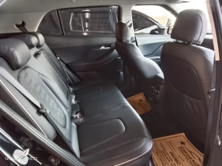 Foto Mobil Bekas Kabin Belakang Hyundai Creta 1.5 Style tahun 2022