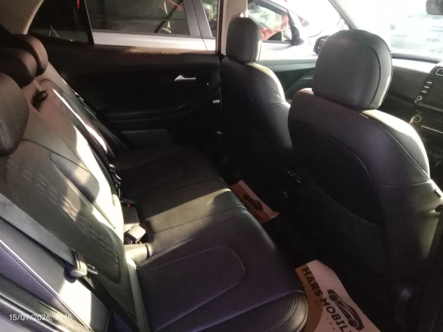 Foto Mobil Bekas Kabin Belakang Hyundai Creta 1.5 Style tahun 2022