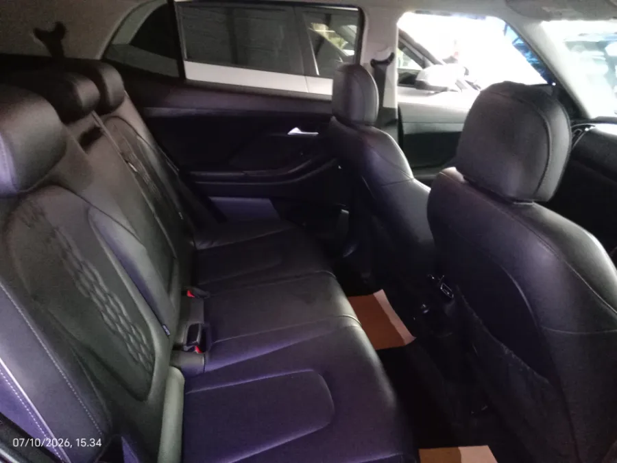 Foto Mobil Bekas Kabin Belakang Hyundai Creta 1.5 Style tahun 2022