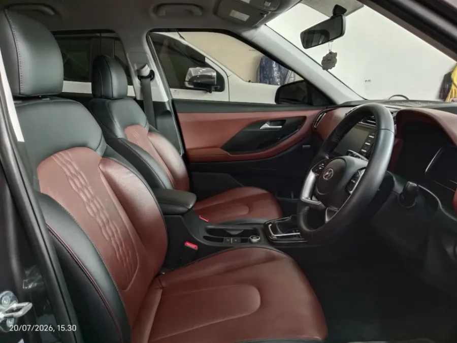 Foto Mobil Bekas Kabin Depan Hyundai Creta 1.5 Style tahun 2022