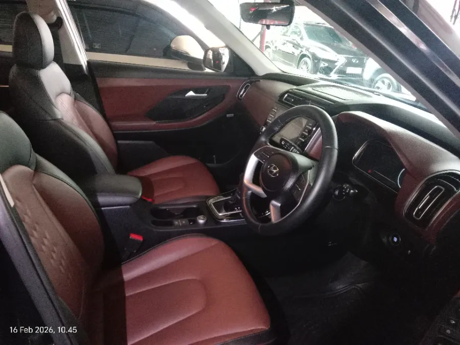 Foto Mobil Bekas Kabin Depan Hyundai Creta 1.5 Style tahun 2022