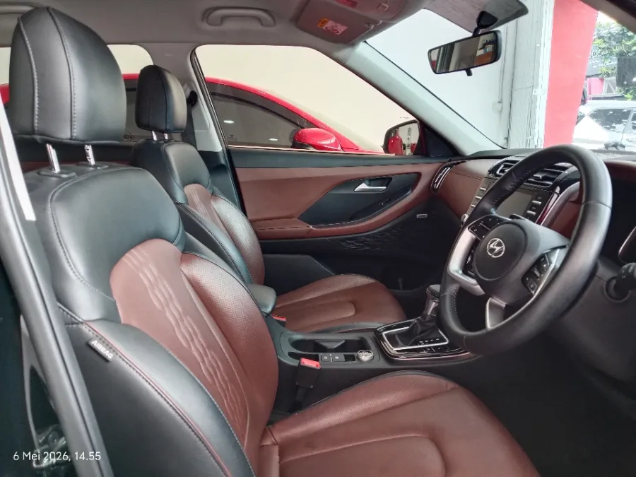 Foto Mobil Bekas Kabin Depan Hyundai Creta 1.5 Style tahun 2022