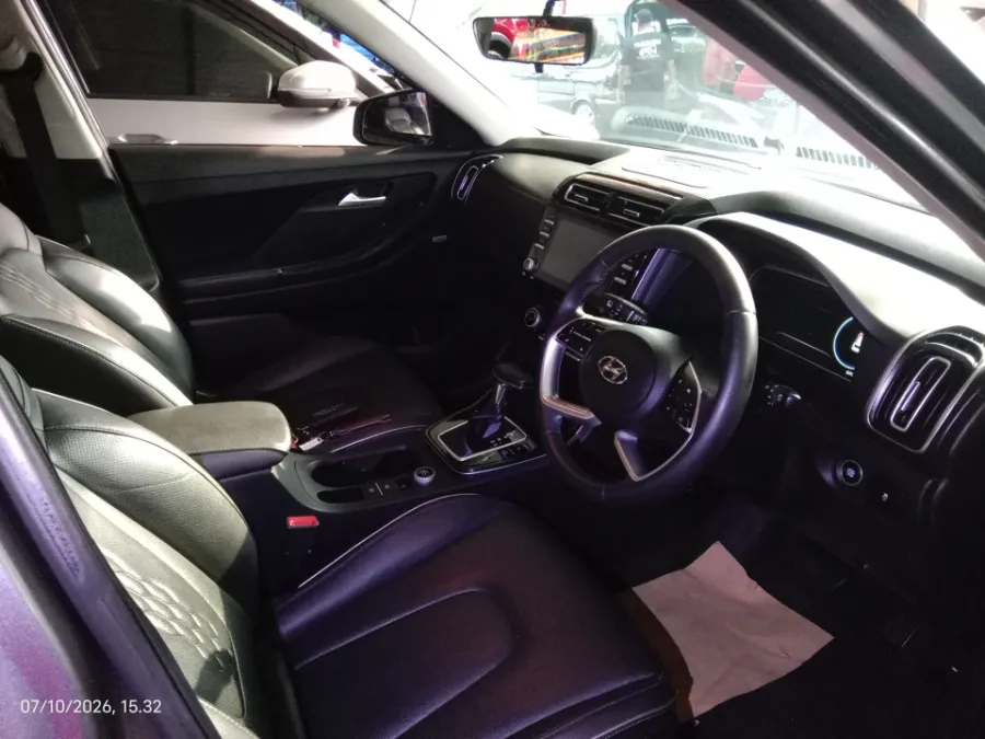 Foto Mobil Bekas Kabin Depan Hyundai Creta 1.5 Style tahun 2022