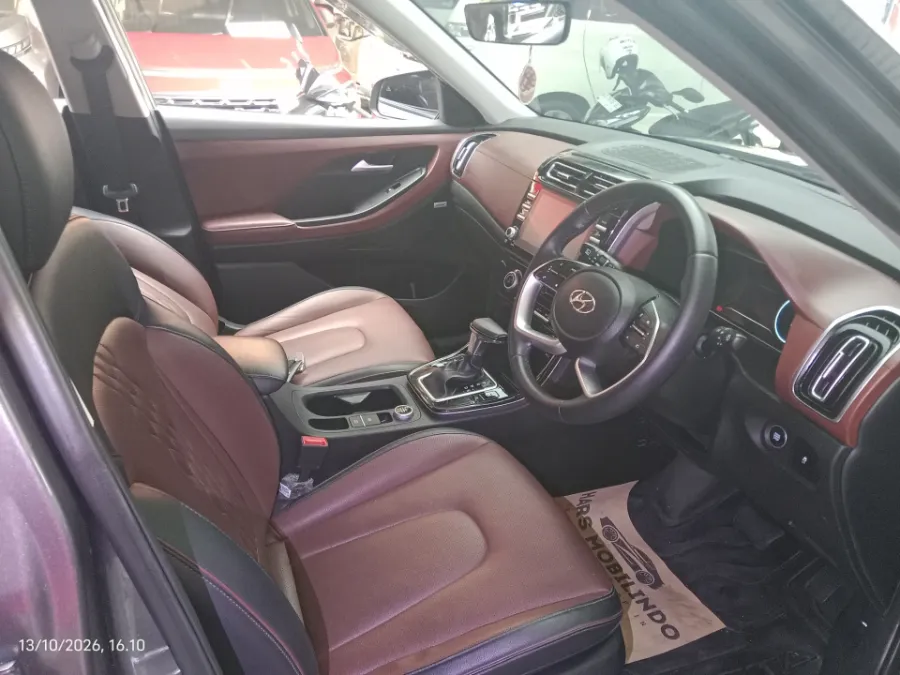 Foto Mobil Bekas Kabin Depan Hyundai Creta 1.5 Style tahun 2022