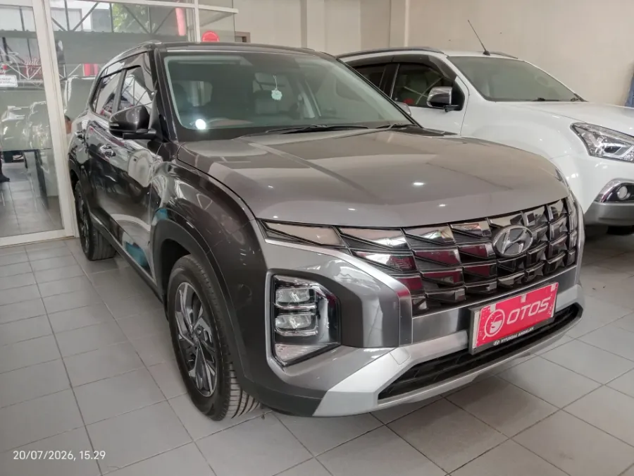 Foto Mobil Bekas Kanan Depan Hyundai Creta 1.5 Style tahun 2022