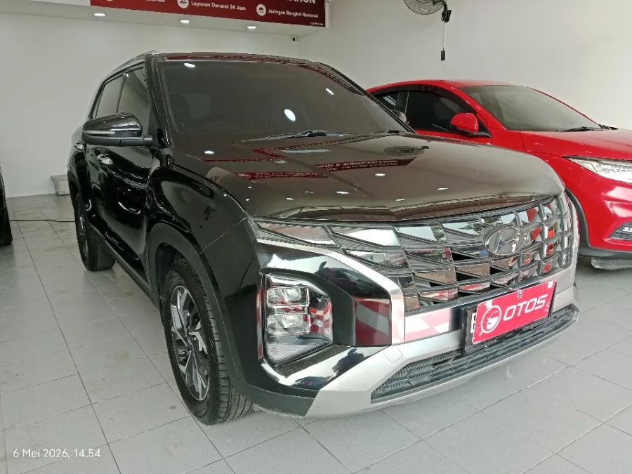 Foto Mobil Bekas Kanan Depan Hyundai Creta 1.5 Style tahun 2022