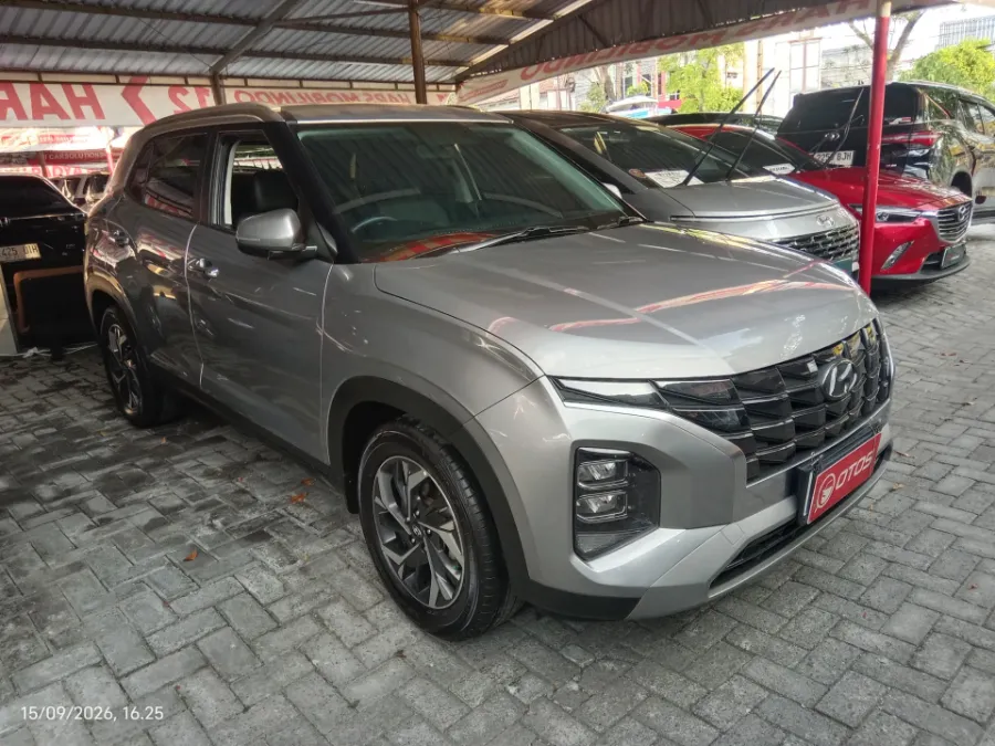 Foto Mobil Bekas Kanan Depan Hyundai Creta 1.5 Style tahun 2022