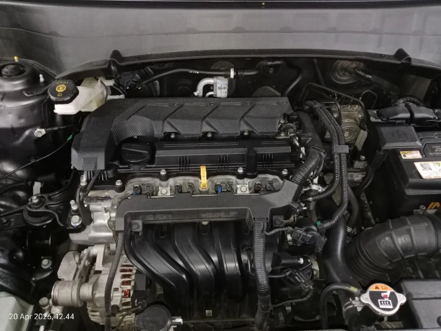 Foto Mobil Bekas Mesin Hyundai Creta 1.5 Style tahun 2022