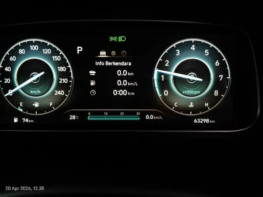 Foto Mobil Bekas Odometer Hyundai Creta 1.5 Style tahun 2022