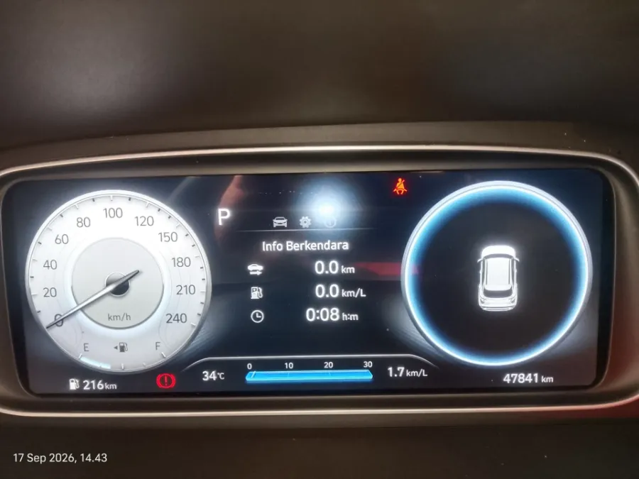 Foto Mobil Bekas Odometer Hyundai Creta 1.5 Style tahun 2023