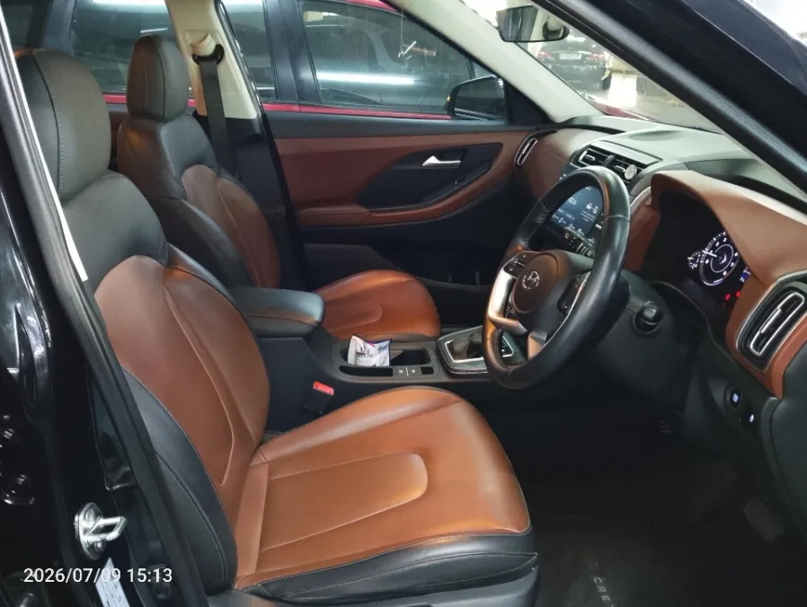 Foto Mobil Bekas Kabin Depan Hyundai Creta 1.5 Trend tahun 2022
