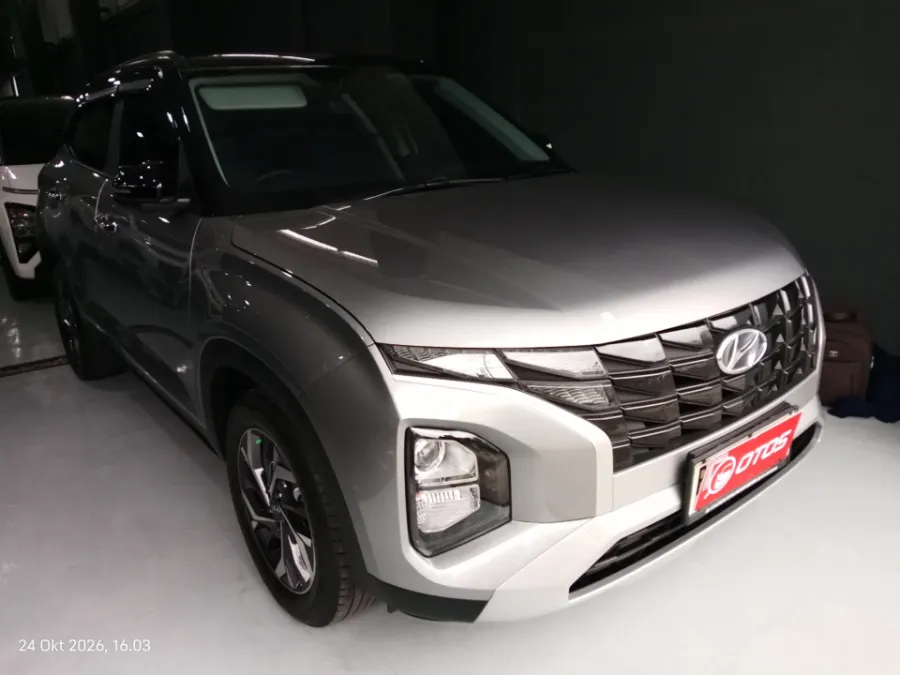 Foto Mobil Bekas Kanan Depan Hyundai Creta 1.5 Trend tahun 2022