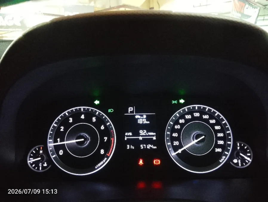 Foto Mobil Bekas Odometer Hyundai Creta 1.5 Trend tahun 2022