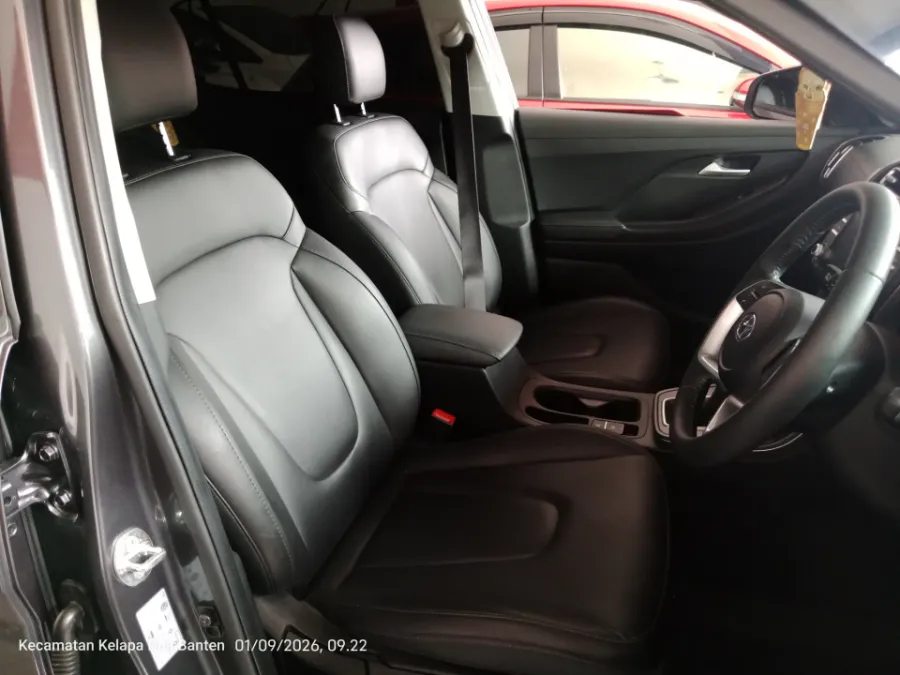 Foto Mobil Bekas Kabin Depan Hyundai Creta 1.5 Trend tahun 2024