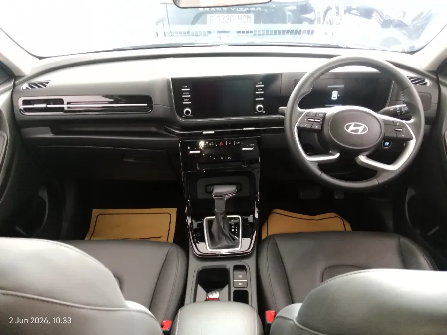 Foto Mobil Bekas Dashboard Hyundai Creta 1.5 Trend tahun 2025