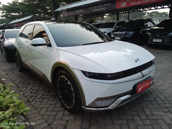 2023 Hyundai Ioniq 5 Long Range Signature - Foto 1 dari 5