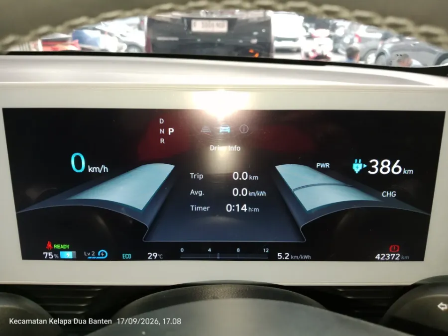 Foto Mobil Bekas Odometer Hyundai Ioniq 5 Long Range Signature tahun 2023