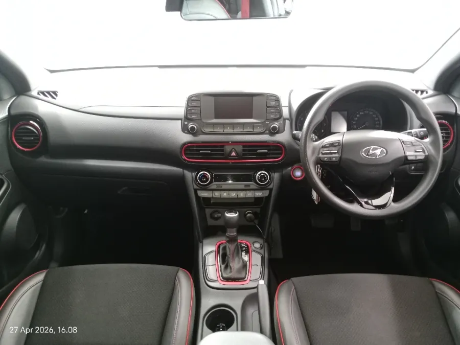 Foto Mobil Bekas Dashboard Hyundai Kona 2.0 tahun 2020