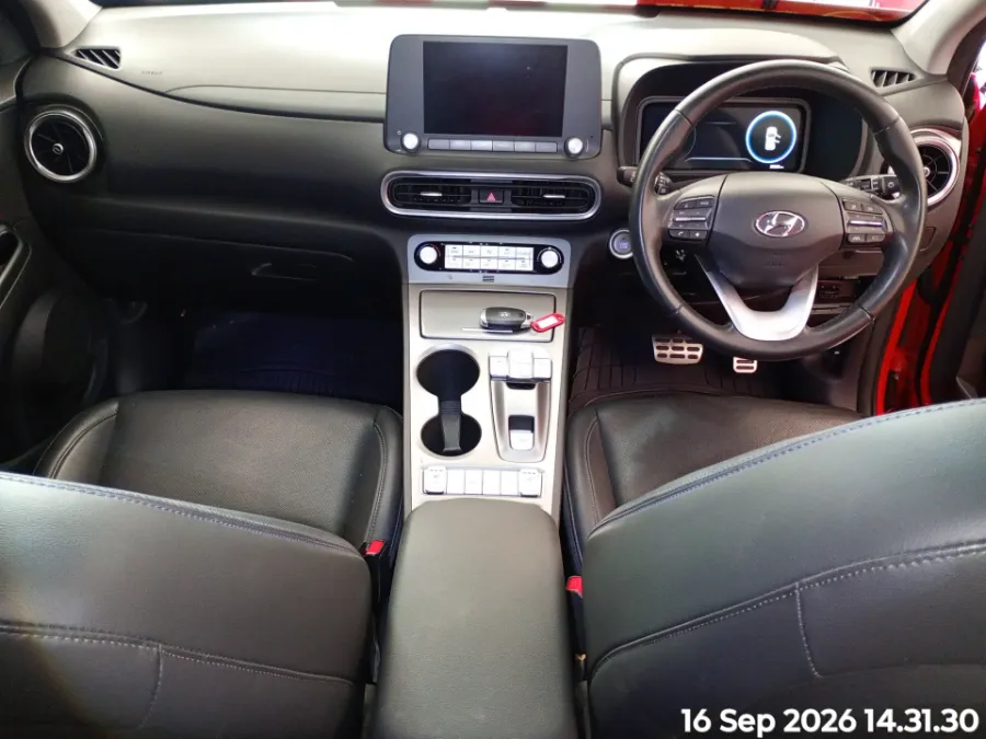 Foto Mobil Bekas Dashboard Hyundai Kona 2.0 tahun 2021