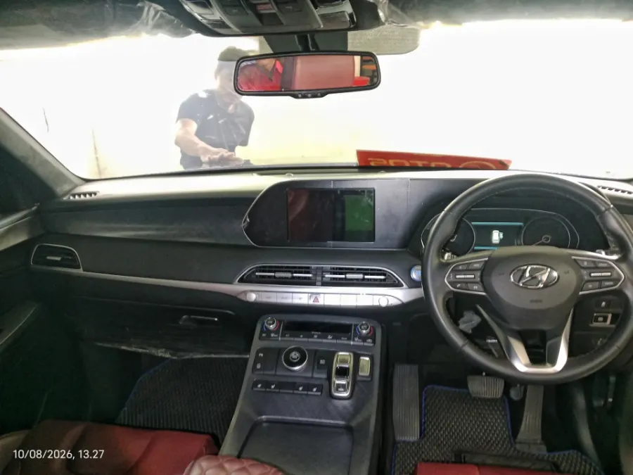 Foto Mobil Bekas Dashboard Hyundai Palisade 2.2 tahun 2021