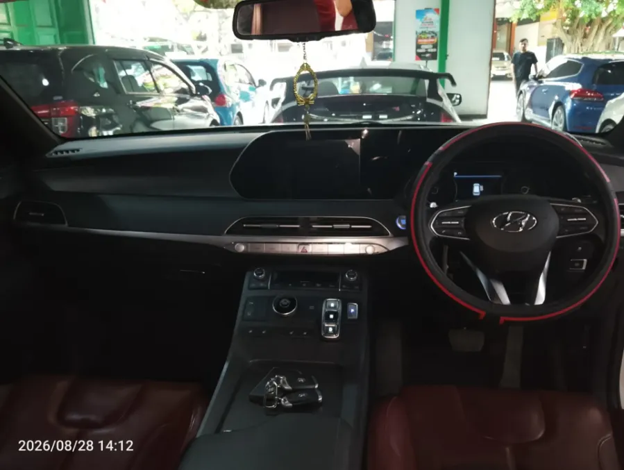 Foto Mobil Bekas Dashboard Hyundai Palisade 2.2 tahun 2021