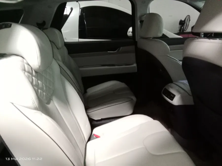 Foto Mobil Bekas Kabin Belakang Hyundai Palisade 2.2 tahun 2021